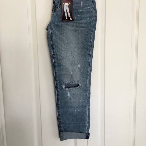 No Boundaries | Juniors High Rise Girlfriend Jeans - Picture 3 of 6